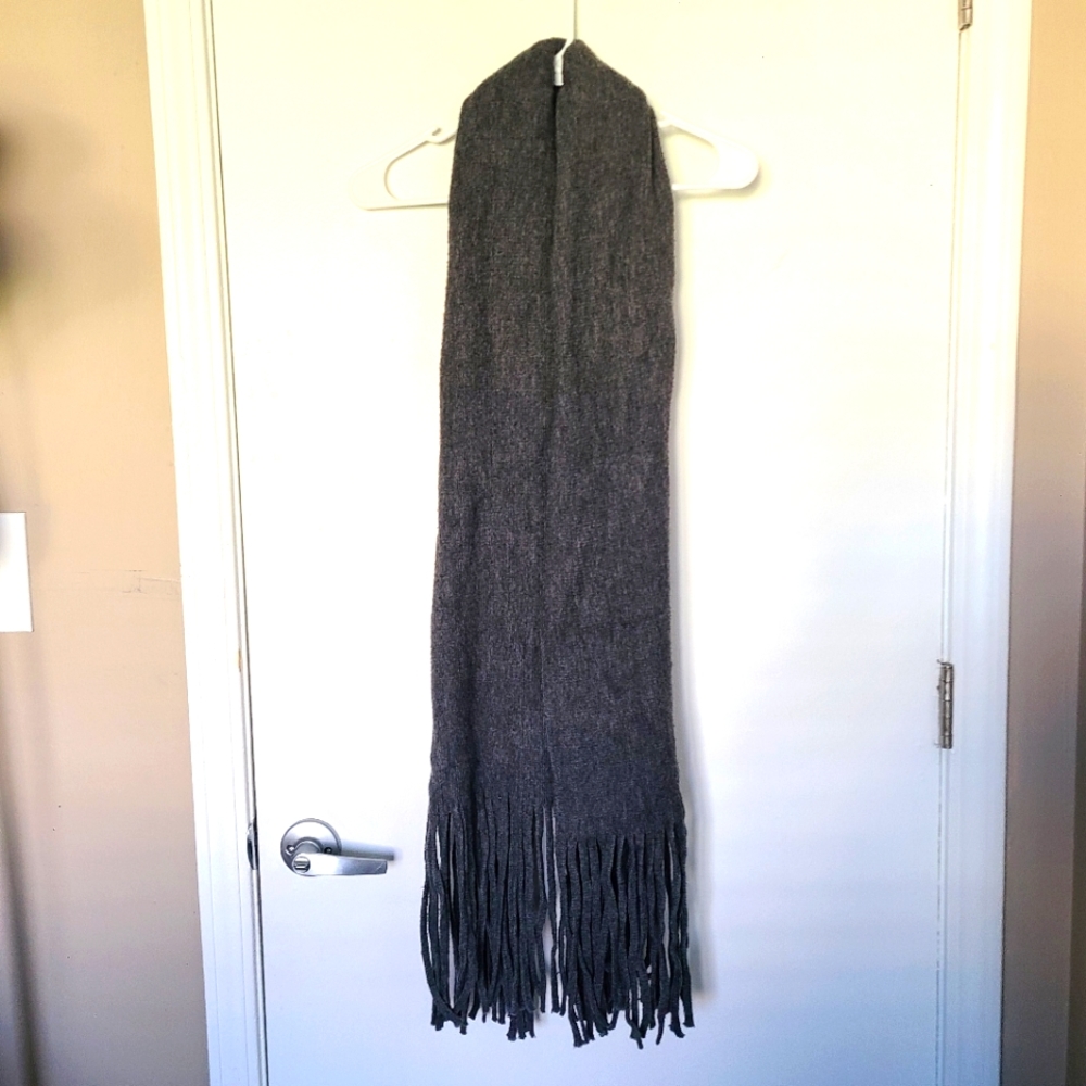 Lucky Brand Gray cold weather scarf with fringe